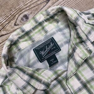 Woolrich Shirt men medium Green White Plaid Hiking Outdoors Fishing Causal Mens